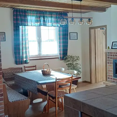 Dovolenkovy Dom Na Juhu Slovenska * Jahodná