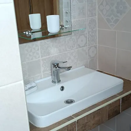 Dovolenkovy Dom Na Juhu Slovenska * Jahodná