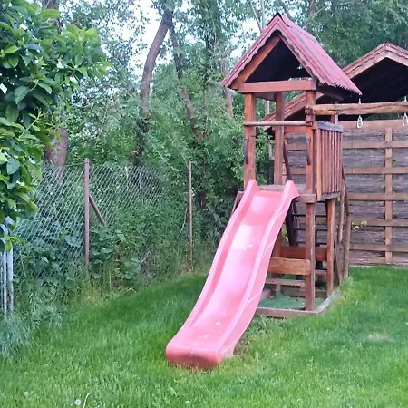 Dovolenkovy Dom Na Juhu Slovenska Casa vacanze