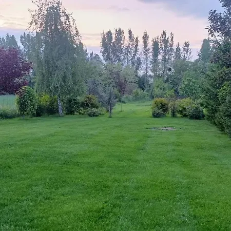 Dovolenkovy Dom Na Juhu Slovenska Jahodná